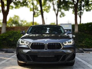 2021 BMW X2 sDrive20i I (F39), чёрный, 1590000 рублей, вид 2