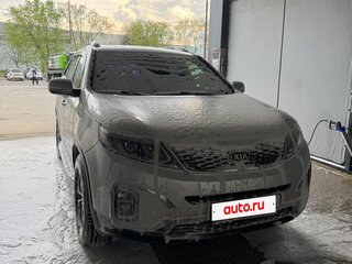 2013 Kia Sorento II Рестайлинг, серебристый, 1700000 рублей, вид 2