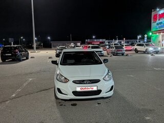2012 Hyundai Solaris I, белый, 910000 рублей, вид 1