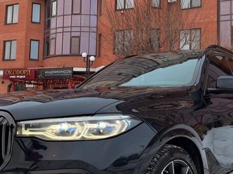 2020 BMW X7 40i I (G07), чёрный, 7000777 рублей, вид 4