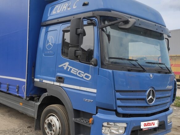 2015 Mercedes-Benz Atego, синий, 6500000 рублей - вид 4