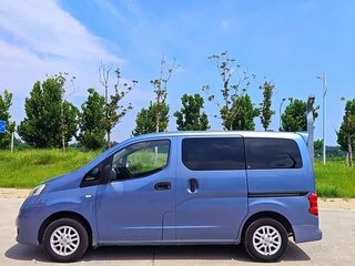 2013 Nissan NV200, голубой, 1220000 рублей, вид 4