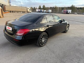 2018 Mercedes-Benz E-Класс 200 V (W213, S213, C238), чёрный, 2590000 рублей, вид 5