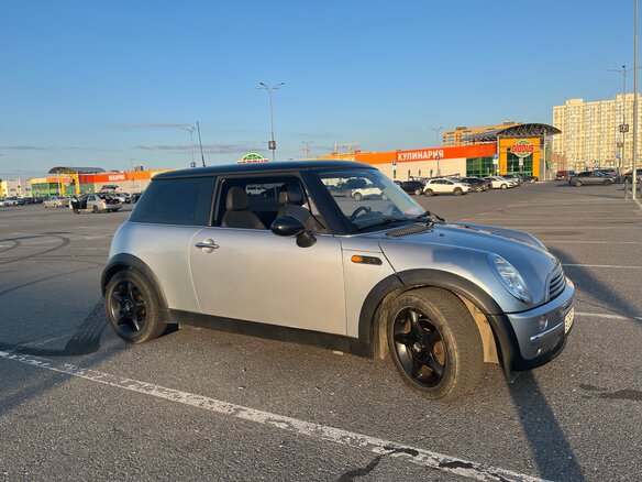 2003 Mini Hatch Cooper I (R50), серебристый, 560000 рублей - вид 5