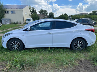 2014 Hyundai Elantra V (MD) Рестайлинг, белый, 1290000 рублей, вид 3
