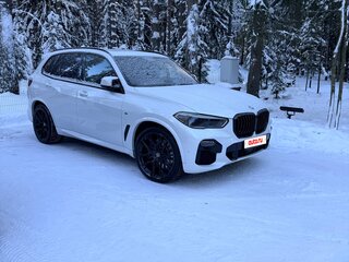 2021 BMW X5 M50i IV (G05/G18), белый, 7999000 рублей, вид 2