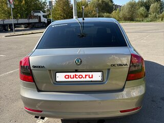 2011 Skoda Octavia II (A5) Рестайлинг, серый, 1220000 рублей, вид 5