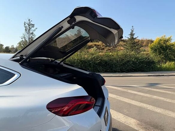 2024 BMW X6 40i III (G06) Рестайлинг, белый - вид 9
