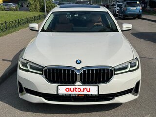 2022 BMW 5 серии 520i VII (G30/G31/G38) Рестайлинг, белый, 4950000 рублей, вид 2