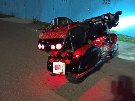 1999 Honda Valkyrie 1500, чёрный, 800000 рублей, вид 5