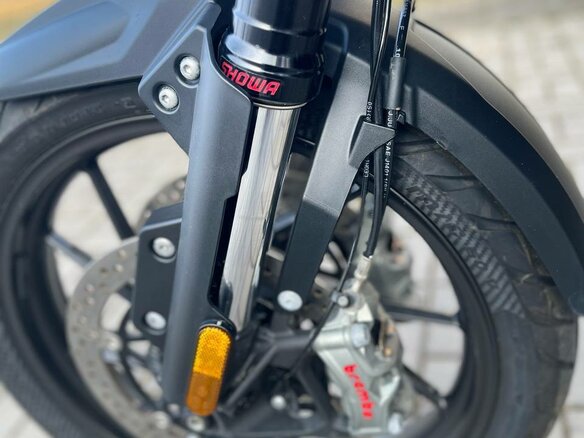 2023 Triumph Tiger 1200, серый - вид 24