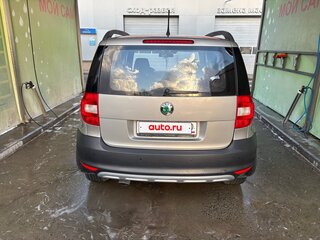 2011 Skoda Yeti I, серый, 600000 рублей, вид 4