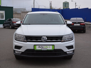 2017 Volkswagen Tiguan II, белый, 1799000 рублей, вид 2