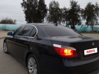 2006 BMW 5 серии 525i V (E60/E61), чёрный, 990000 рублей, вид 4