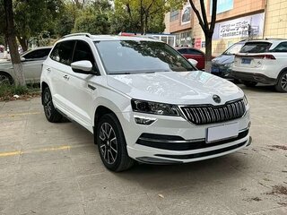 2023 Skoda Karoq I, белый, 1495713 рублей, вид 3
