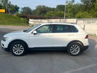 2017 Volkswagen Tiguan II, белый, 1700000 рублей, вид 3