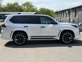 2020 Lexus LX 570 III Рестайлинг 2, белый, 14900000 рублей, вид 4