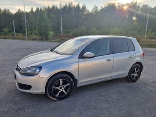 2010 Volkswagen Golf VI, серебристый, 650000 рублей, вид 1