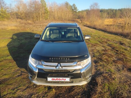 2015 Mitsubishi Outlander III Рестайлинг 2, серый, 2050000 рублей, вид 2