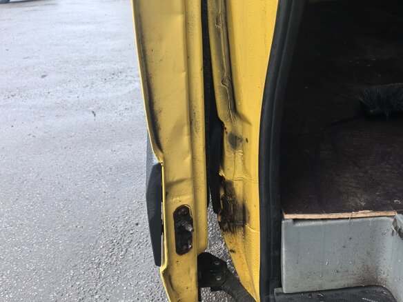 2008 Volkswagen Crafter, жёлтый, 1550000 рублей - вид 16