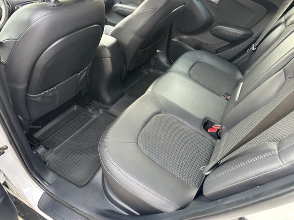 2011 Hyundai ix35 I, белый, 1320000 рублей - вид 12