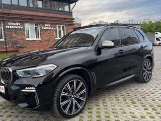 2020 BMW X5 M50d IV (G05/G18), чёрный, 6250000 рублей, вид 3