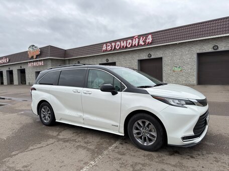 2021 Toyota Sienna IV, белый, 3900000 рублей, вид 4