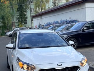 2019 Kia Ceed III, белый, 1730000 рублей, вид 1