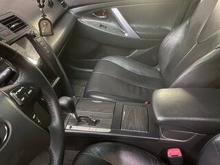2011 Toyota Camry VI (XV40) Рестайлинг, чёрный, 1350000 рублей, вид 3
