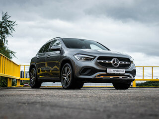2020 Mercedes-Benz GLA 200 II (H247), серый, 2799000 рублей, вид 3