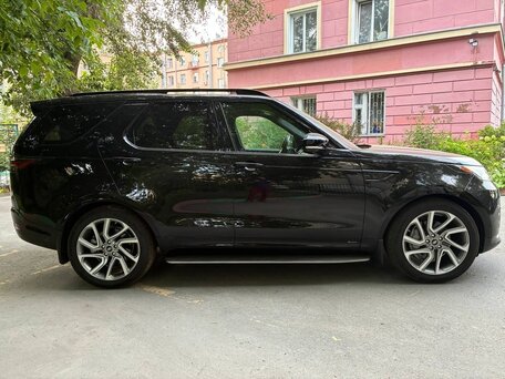 2021 Land Rover Discovery P300 V Рестайлинг, чёрный, 5750000 рублей, вид 1