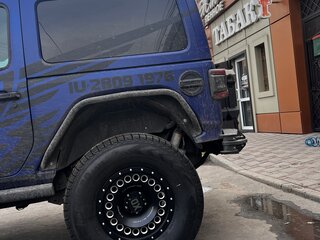 2018 Jeep Wrangler IV (JL), синий, 5800000 рублей, вид 3