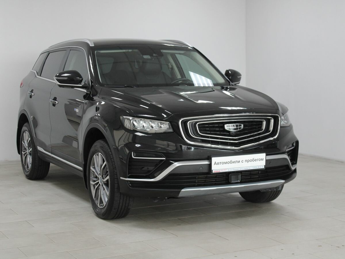 Открыть фотографии: Geely Atlas Pro