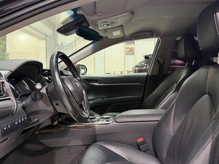 2020 Toyota Camry VIII (XV70), чёрный, 2998000 рублей, вид 5