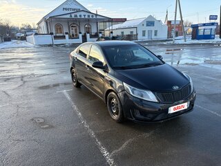 2014 Kia Rio III, чёрный, 800000 рублей, вид 4