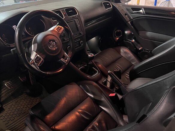 2011 Volkswagen Golf GTI VI, синий, 1060000 рублей - вид 13