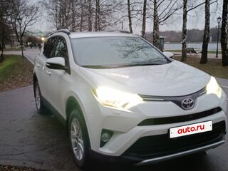 2016 Toyota RAV4 IV (XA40) Рестайлинг, белый, 2500000 рублей, вид 2