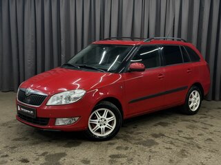2011 Skoda Fabia II Рестайлинг, красный, 649999 рублей, вид 1