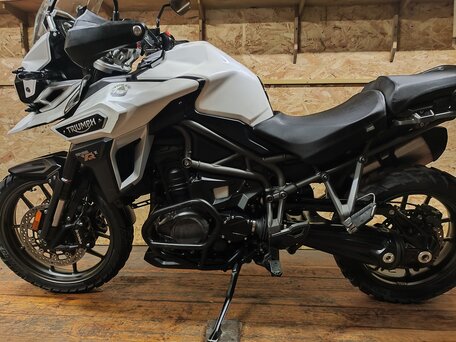 2016 Triumph Tiger 1200, белый, 795000 рублей, вид 3