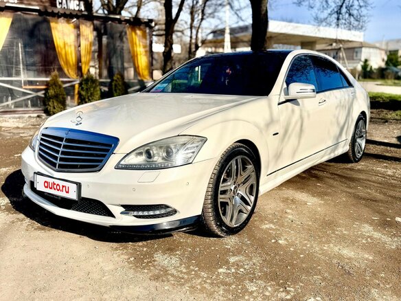2011 Mercedes-Benz S-Класс 500 V (W221) Рестайлинг, белый, 1600000 рублей