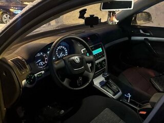 2011 Skoda Octavia II (A5) Рестайлинг, серый, 650000 рублей, вид 3