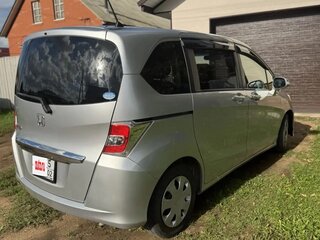 2015 Honda Freed I Рестайлинг 2, серый, 1350000 рублей, вид 3