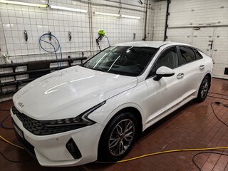 2021 Kia K5 III, белый, 2200000 рублей, вид 1