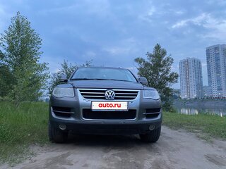 2008 Volkswagen Touareg I Рестайлинг, серый, 800000 рублей, вид 2