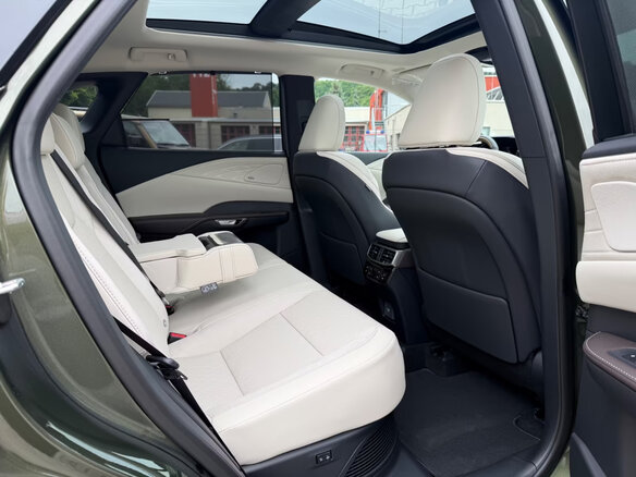 2026 Lexus RX 450h V, зелёный, 11500000 рублей - вид 26