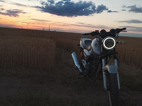 2015 Stels Delta, серебристый, 55000 рублей, вид 3