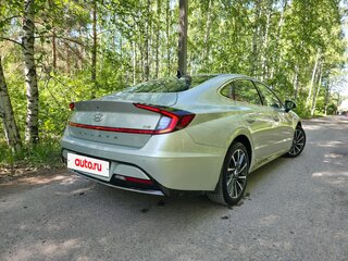 2023 Hyundai Sonata VIII (DN8), серый, 3100000 рублей, вид 4