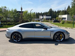 2022 Porsche Taycan Turbo S I, серебристый, 17000000 рублей, вид 3