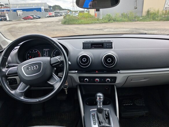 2014 Audi A3 III (8V), красный, 1150000 рублей - вид 8