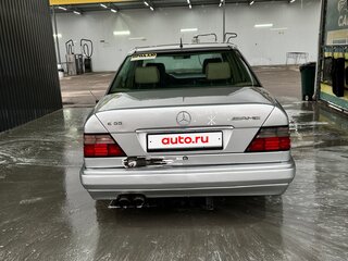 1995 Mercedes-Benz E-Класс 300 I (W124), серебристый, 900000 рублей, вид 4